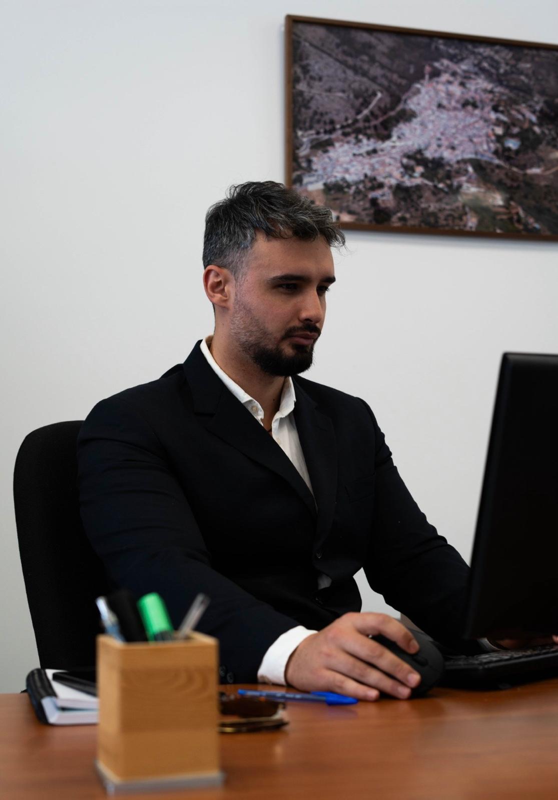 Carlos Villanueva Merino